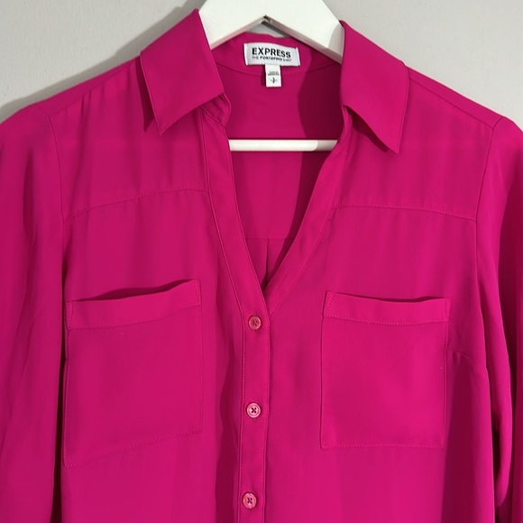 Express Portofino Magenta Button Down Blouse adjustable sleeves size S - Picture 2 of 7